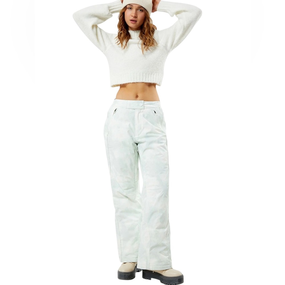 NWT Free People Movement Bunny Slope Printed Ski Pants in Mountain Mist
